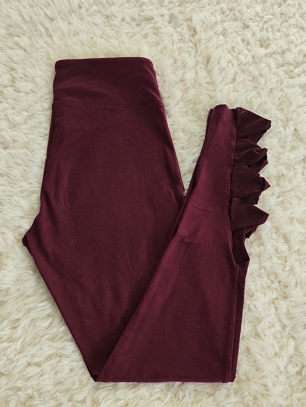 Victoria Sport Mid To High Waisted Bow Detail Leggings - Medium